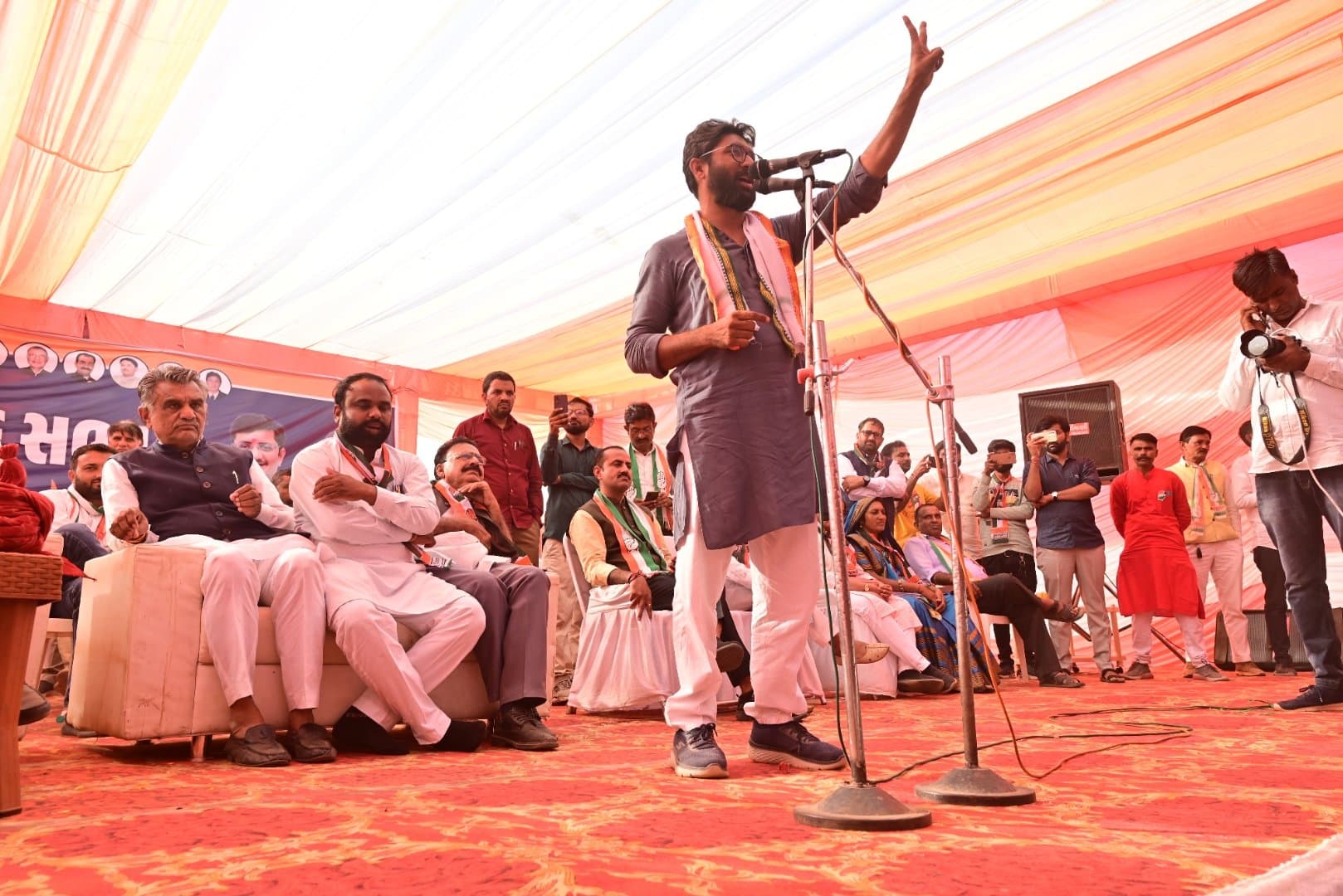 गुजरात चुनाव 2022: क्या जिग्नेश मेवाणी को जीत दिला पाएंगे कन्हैया कुमार ? वडगाम सीट पर कांटे की टक्कर गुजरात चुनाव 2022: क्या जिग्नेश मेवाणी को जीत दिला पाएंगे कन्हैया कुमार ? वडगाम सीट पर कांटे की टक्कर