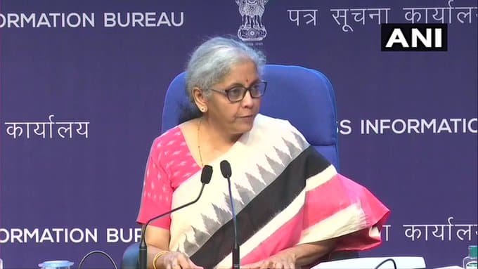अर्थव्यवस्था को बूस्टर डोज, आठ नये स्कीम की वित्तमंत्री निर्मला सीतारमण ने की घोषणा, स्वास्थ्य और पर्यटन पर फोकस