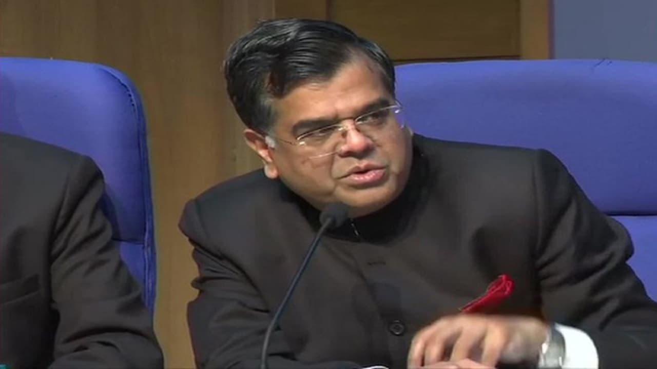 निजी Crypto में निवेश की सफलता की कोई गारंटी नहीं, वित्त सचिव बोले- नुकसान के लिए सरकार जिम्मेदार नहीं निजी Crypto में निवेश की सफलता की कोई गारंटी नहीं, वित्त सचिव बोले- नुकसान के लिए सरकार जिम्मेदार नहीं