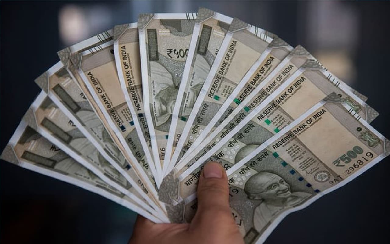 Financial Freedom: इन उपायों को अपनाकर वित्तीय चिंताओं से हो सकते हैं मुक्त