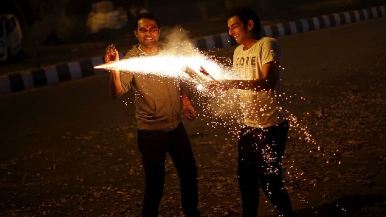 Bihar: शादी के घर में पसरा मातम, आतिशबाजी के दौरान महिला समेत सात लोग गंभीर रुप से जख्मी