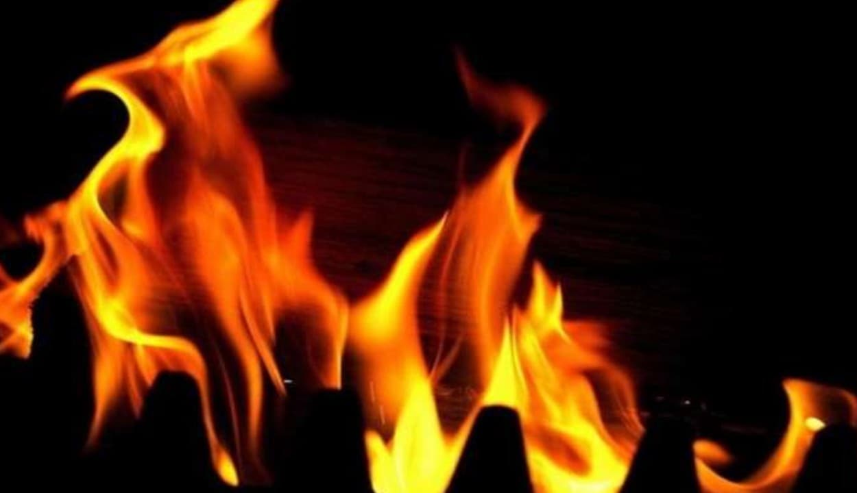 मेक्सिको: नकाबपोश हमलावरों ने की आगजनी, नौ लोगों की मौत