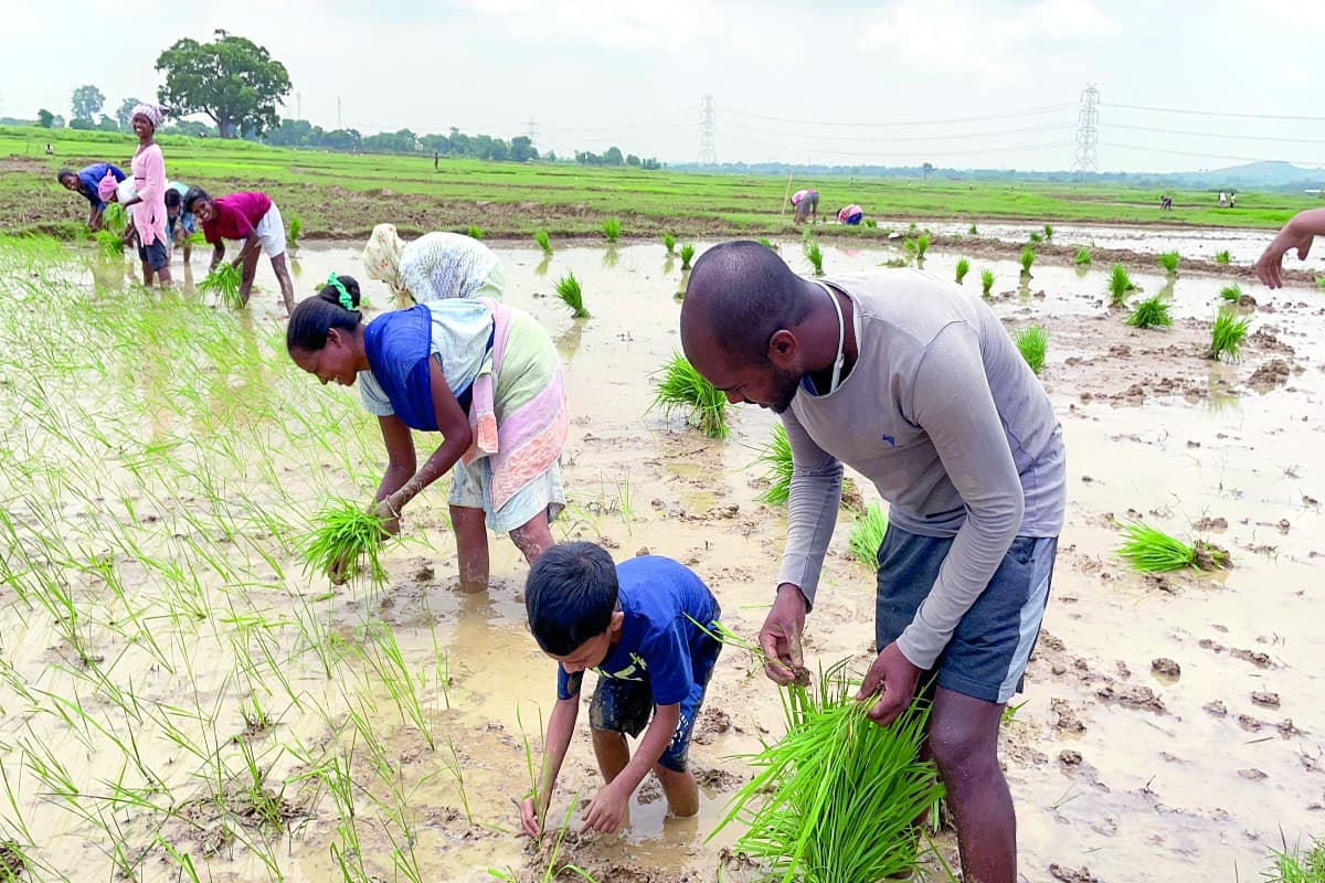 My Mati: आदिवासी महिलाओं को क्यों नहीं मिलता समान अधिकार