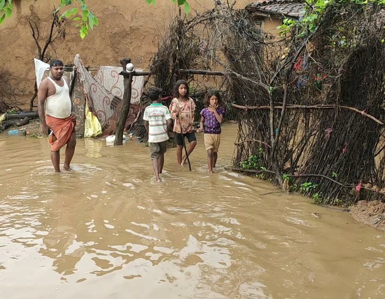 Bihar Flood 2020: हियादपुर गांव में घुसा कोसी का पानी, 46 महादलित परिवार हो गये बेघर