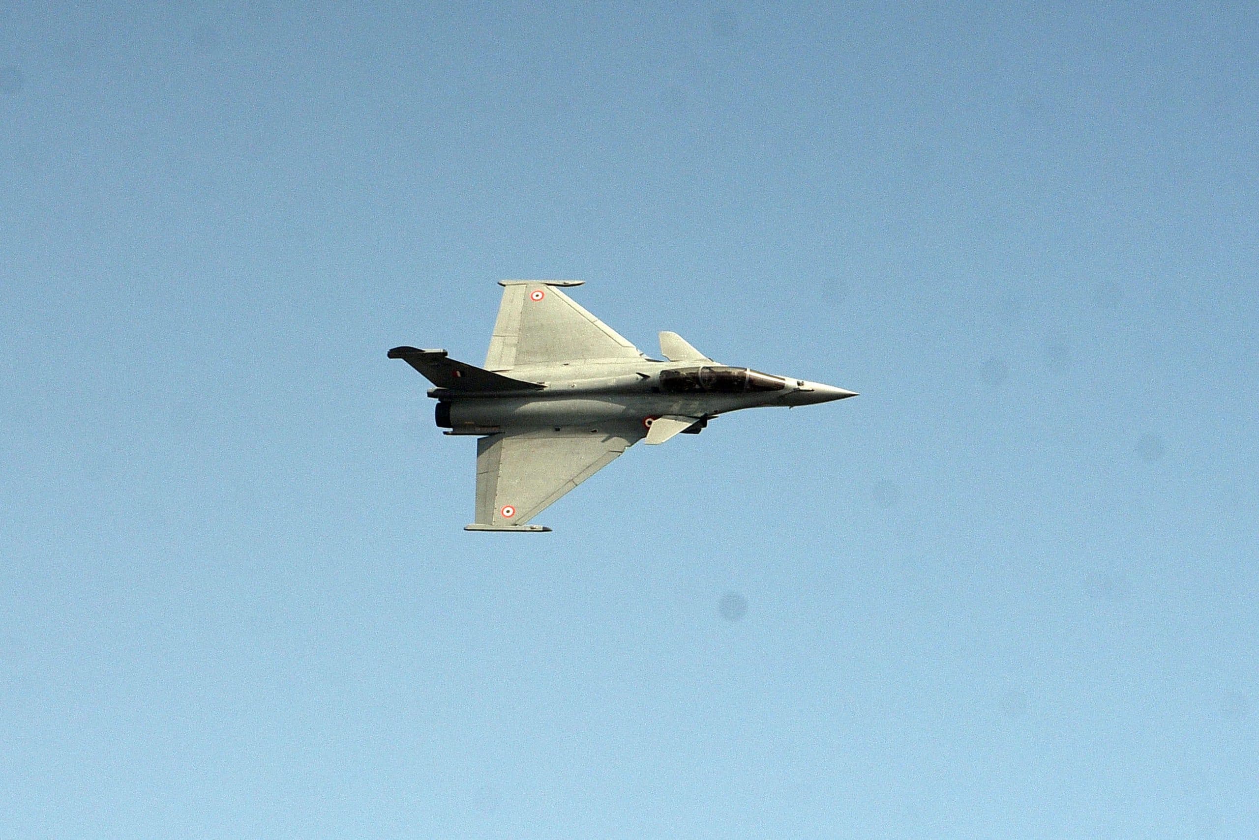 जानें कैसे मनाया गया 88 वां वायुसेना स्थापना दिवस, तस्वीरों में देखें अद्भुत नजारे