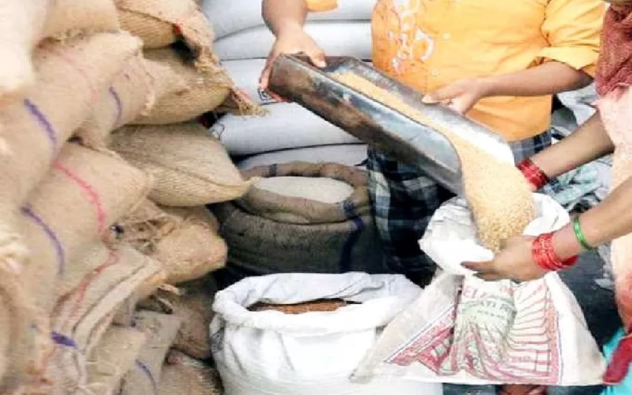 Free Ration Scheme: मोदी सरकार का बड़ा फैसला, 80 करोड़ लोगों को अगले एक साल तक मिलता रहेगा फ्री राशन