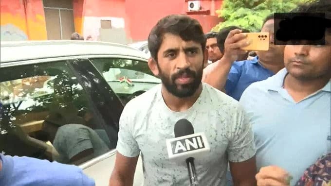 चंद्रशेखर आजाद से मिलने अस्पताल पहुंचे पहलवान साक्षी मलिक- बजरंग पूनियां , हमलावरों की गिरफ्तारी की मांग उठाई