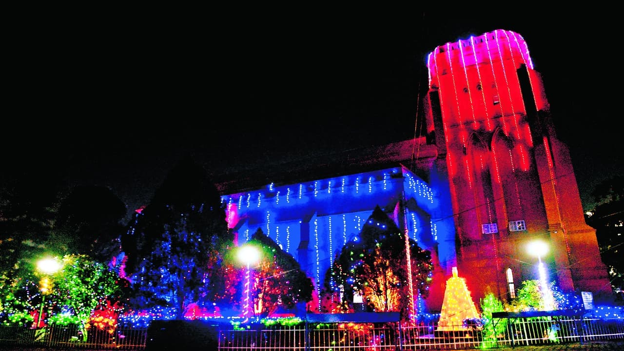 Corona Guidelines: कर्नाटक में रात 1 बजे तक ही मना सकेंगे जश्न, जानें अन्य राज्यों का हाल