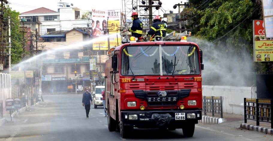 नगर निगम क्षेत्र में चल रहा सेनेटाइजेशन