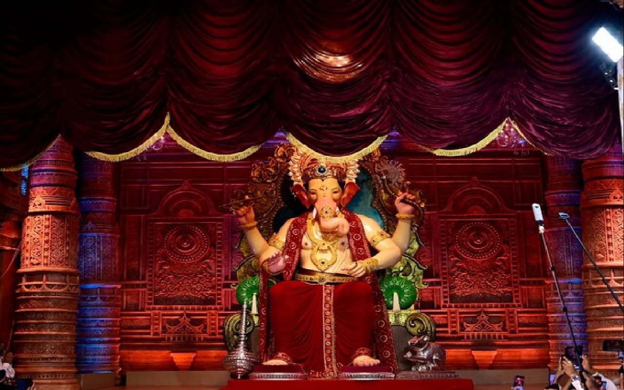 Ganesh Chaturthi 2022: धूमधाम से मनाई जा रही है गणेश चतुर्थी, ढोल-नगाड़े से हो रहा है बप्पा का स्वागत