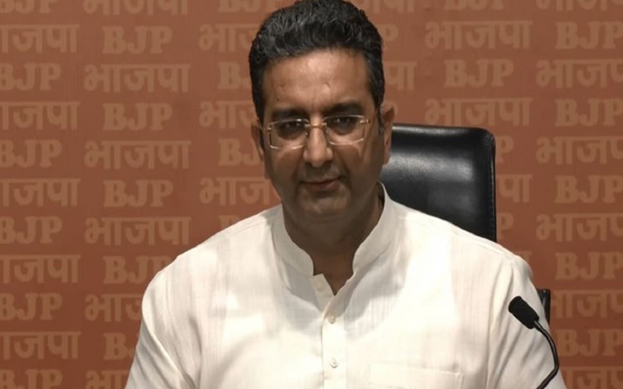 बीजेपी ने बीबीसी को विश्व का सबसे 'भ्रष्ट बकवास कॉर्पोरेशन' बताया, आयकर सर्वे को बताया संविधान के तहत