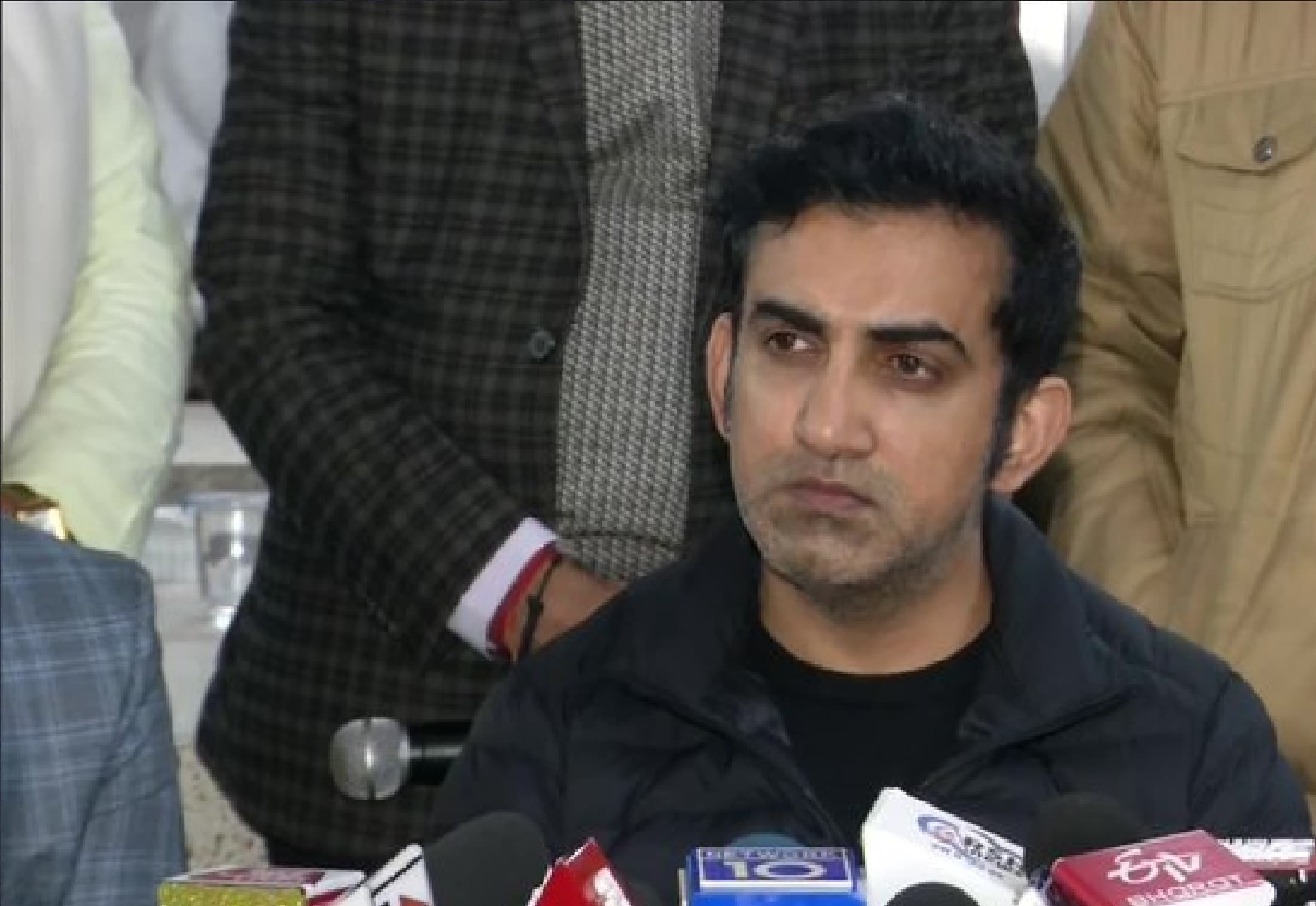 'स्कूल-कॉलेज तो दूर की बात, 100 जन रसोई भी नहीं खोल पाये केजरीवाल', गौतम का 'गंभीर' आरोप