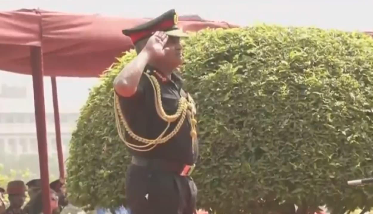 भारत की स्वतंत्रता, स्वाधीनता और समानता के लिए सेना पूरी तरह प्रतिबद्ध : जनरल मनोज पांडेय