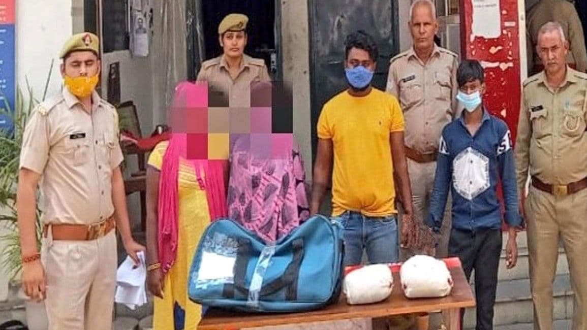 गाजियाबाद : मादक पदार्थों के साथ दो महिलाओं समेत 4 अभियुक्त गिरफ्तार, 4 किलो 610 ग्राम गांजा बरामद