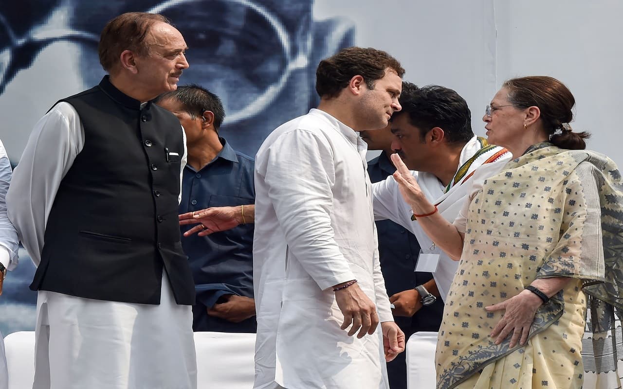 गुलाम नबी आजाद ने कांग्रेस पर फिर बोला हमला- रिमोट कंट्रोल वाले बयान पर भी दिया करारा जवाब