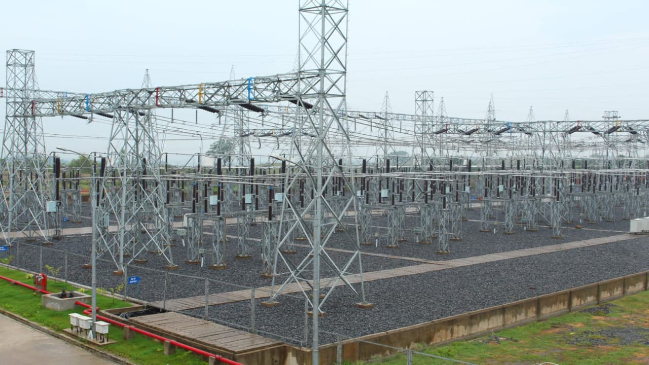 झारखंड के 7 जिलों में गहराया बिजली संकट, कमांड एरिया में भारी कटौती, लोग परेशान, जानें पूरा मामला