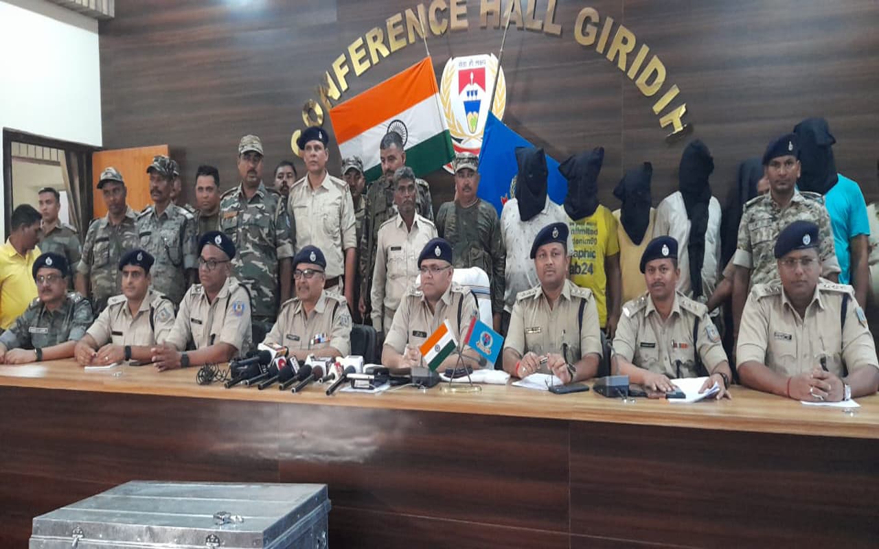 झारखंड : गिरिडीह के जमुआ में 5 करोड़ लूट मामले में करीब 3.25 करोड़ रुपये बरामद,  6 आरोपी गिरफ्तार