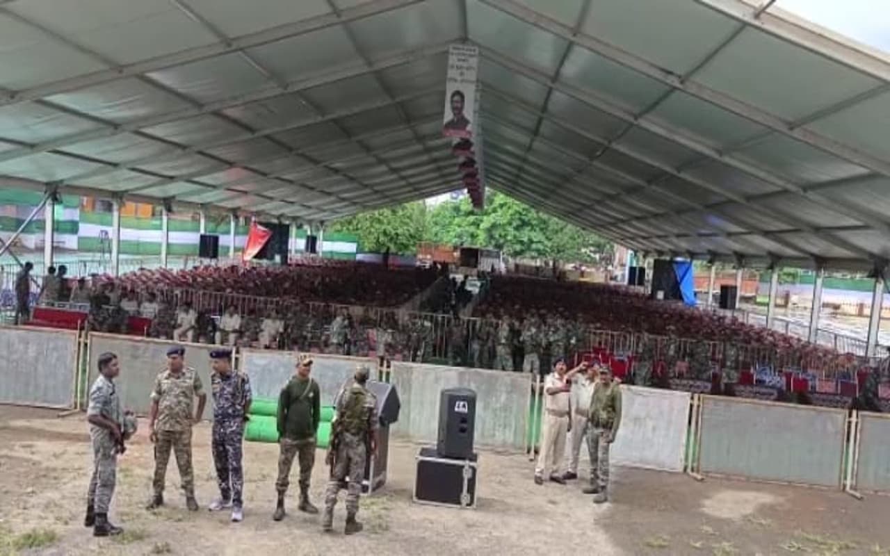 CM हेमंत आज गिरिडीह में 'आपकी योजना आपकी सरकार- आपके द्वार' कार्यक्रम का करेंगे शुभारंभ, जानें खासियत