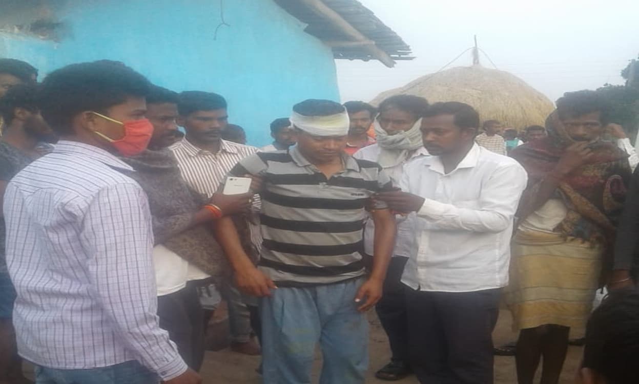 गोला के औंराडीह में अनाज खाने पहुंचा हाथी, एक ग्रामीण को पटक कर किया घायल