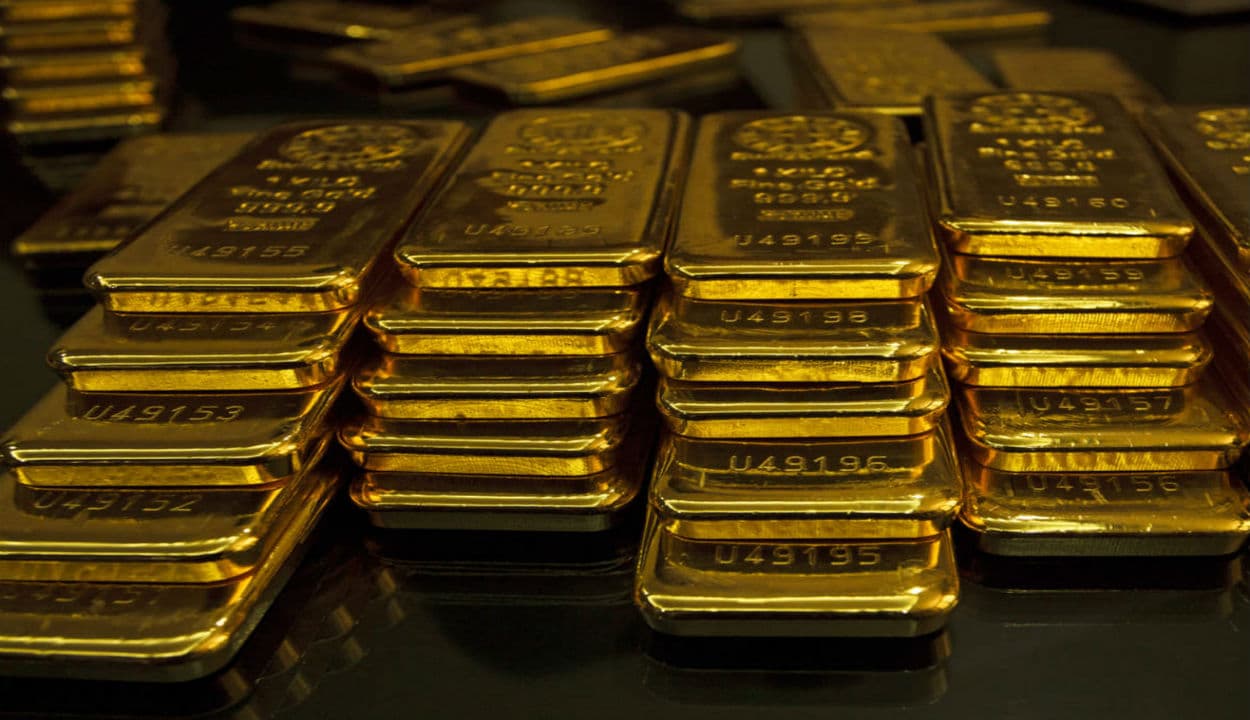 Gold Rate : गोल्ड में निवेश करने वालों के लिए बेहतर मौका, सोना-चांदी के दाम में भारी गिरावट, जानिए कितनी टूटी कीमत?