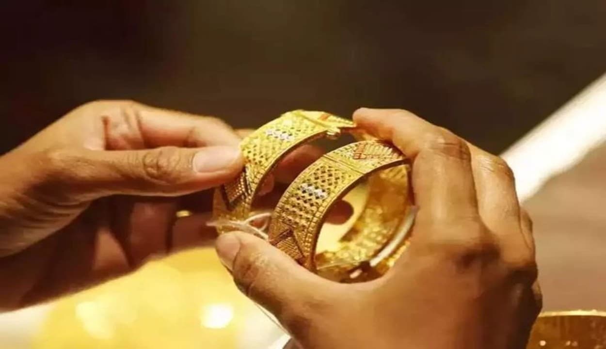 Gold price: शादी-विवाह के सीजन में चढ़ा सोने का भाव, चांदी की चमक भी बढ़ी, जानिए रेट