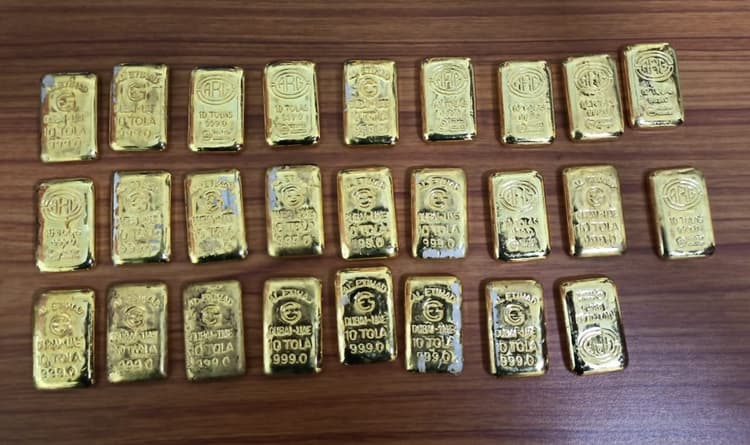 Gold Smuggling: चुनाव के मौसम में कोलकाता से 1.53 करोड़ के सोने के बिस्कुट के साथ एक गिरफ्तार