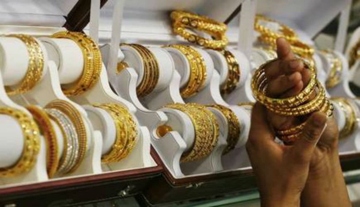 Gold Price Forecast : 50 हजार के पार जाएंगी सोने की कीमत! निवेश को लेकर जानिए क्या है जानकारों की राय