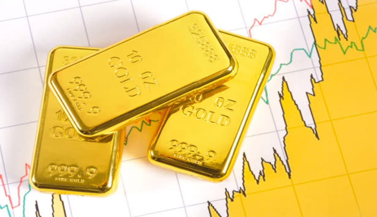 Gold Price Today: सोना-चांदी की चमक बढ़ी, जानें सर्राफा बाजार में आज क्या है 10 ग्राम सोने का भाव