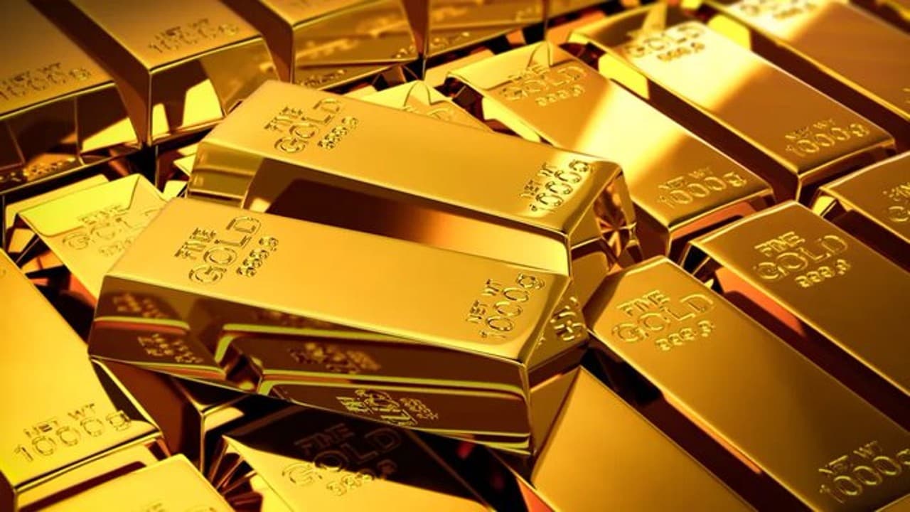Gold Price Today : सोना की कीमतों में एक सप्ताह की सबसे बड़ी गिरावट दर्ज, जानिए क्या है आज का ताजा भाव