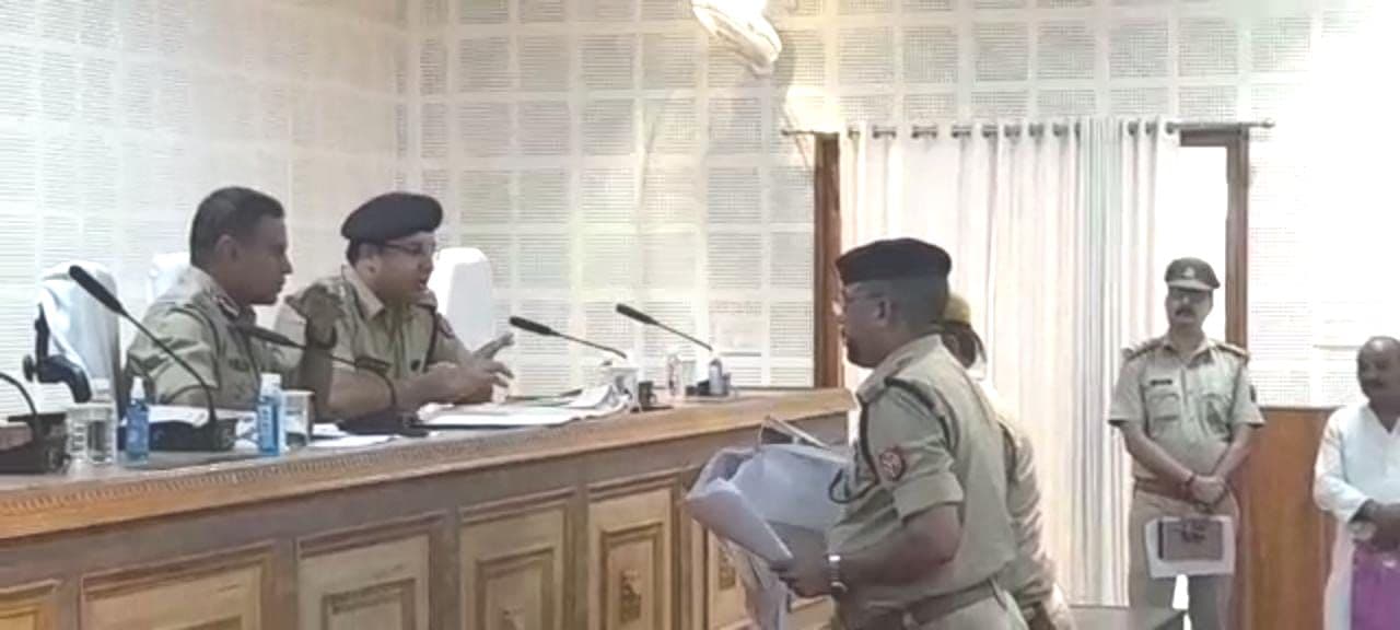 CM योगी के जनता दरबार में आए छोटे मामलों की हुई पड़ताल, पीड़ित और पुलिस का कराया गया आमना-सामना