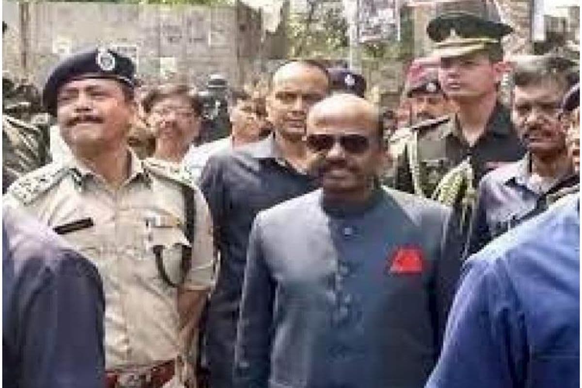 राज्यपाल की ओर से रात को लिखे गये पत्र को लेकर अटकलें तेज, आरोप -प्रत्यारोप का दौर जारी