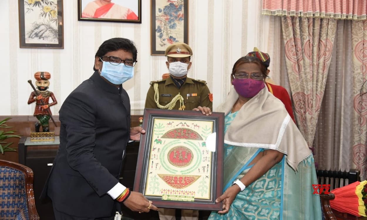 Republic Day 2021 : रांची के मोरहाबादी में गवर्नर द्रौपदी मुर्मू और दुमका में CM हेमंत सोरेन करेंगे झंडोत्तोलन, तैयारी पूरी