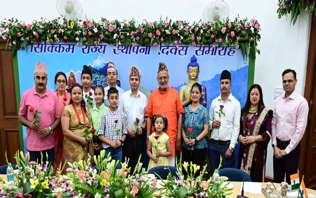 सिक्किम स्थापना दिवस पर बोले राज्यपाल सीपी राधाकृष्णन, झारखंड की तरक्की में अहम योगदान दे रहे सिक्किम के लोग