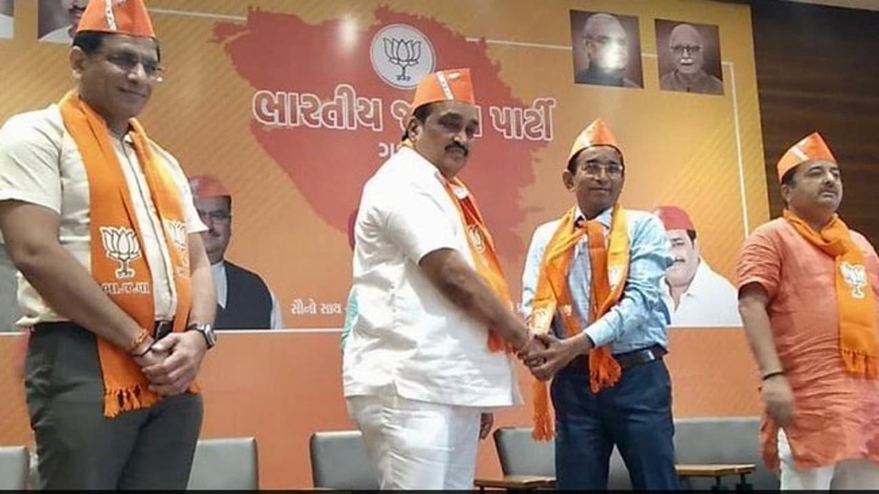 गुजरात में हीरा कारोबारी ने BJP किया ज्वाइन, 'आप' का समर्थन वाले कर्मचारियों को दी बर्खास्त करने की धमकी