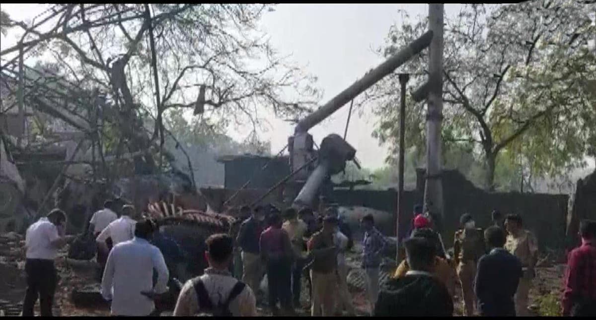 गुजरात: बॉयलर फटने से चार की मौत, मरने वालों में एक चार साल की बच्ची भी शामिल