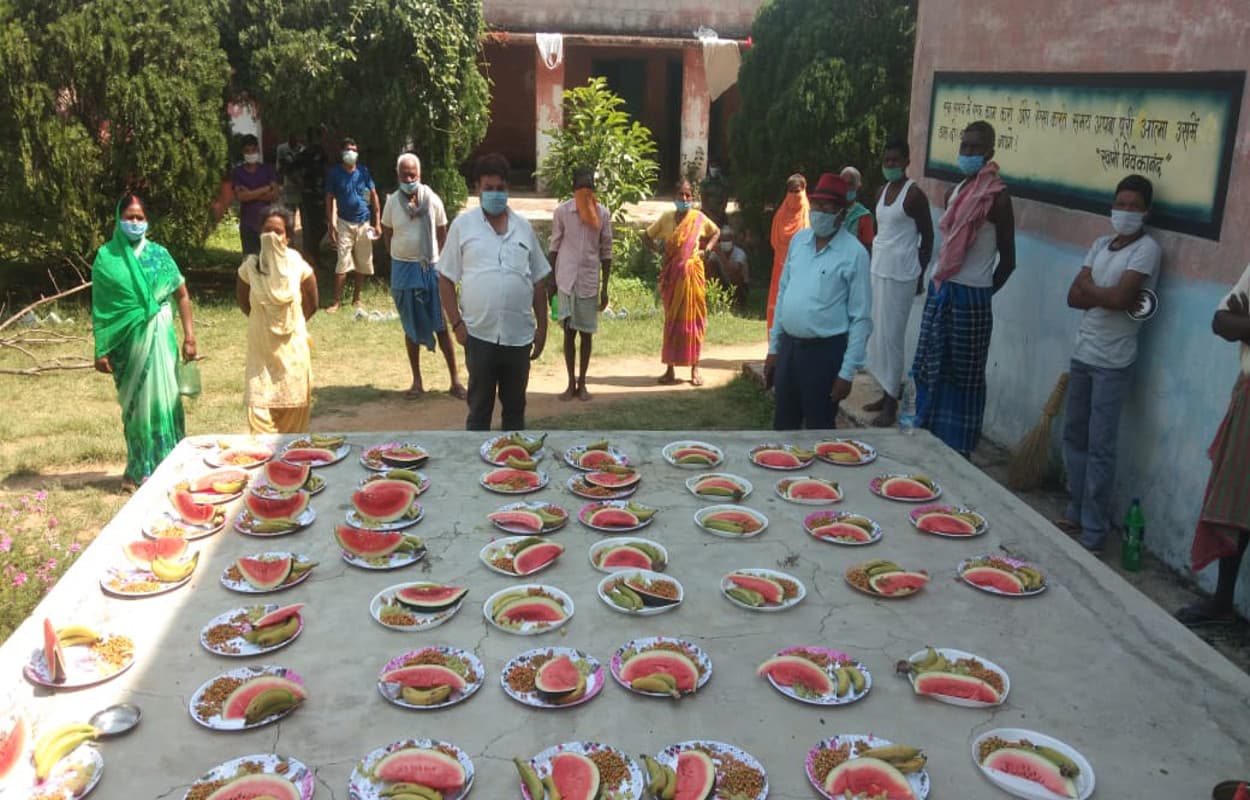 अच्छी पहल : गुमला के क्वारेंटाइन सेंटरों में मिल रहा पौष्टिक आहार, लोगों के स्वास्थ्य पर दिया जा रहा विशेष ध्यान