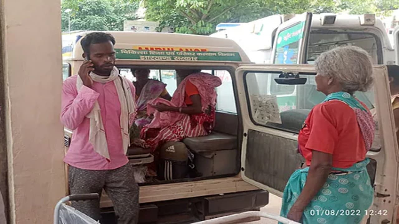 Prabhat Khabar Impact: गुमला सदर अस्पताल में जच्चा-बच्चा की मौत के मामले की चार चिकित्सीय टीम करेगी जांच