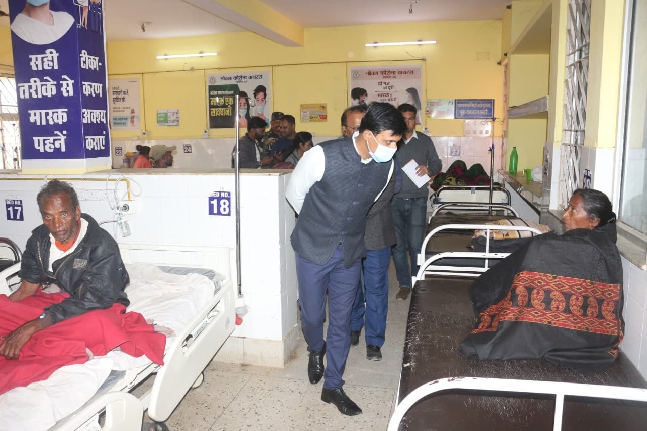 गुमला डीसी सुशांत गौरव की अपील, साग खाएं, हड़िया-दारू से बनायें दूरी तो नहीं आना पड़ेगा अस्पताल