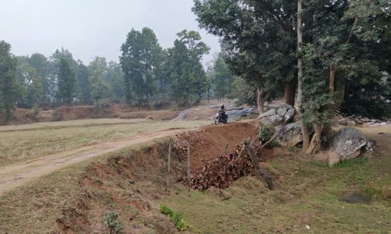 गुमला के 3 गांवों की अपनी है दास्तां, न पीने का पानी, न सड़क और न ही स्वास्थ्य व्यवस्था का मिलता लाभ