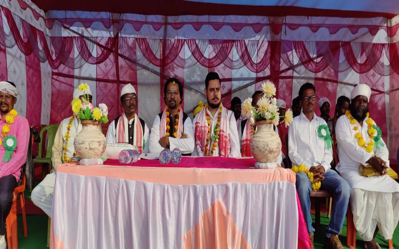 गुमला के बिशुनपुर में सोहराई जतरा का हुआ आयोजन, सामाजिक सांस्कृतिक से अवगत हुए युवा