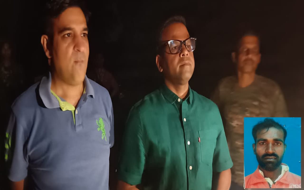झारखंड : गुमला पुलिस को फिर मिली सफलता, अब 6 लाख का इनामी सबजोनल कमांडर लजीम अंसारी ढेर झारखंड : गुमला पुलिस को फिर मिली सफलता, अब 6 लाख का इनामी सबजोनल कमांडर लजीम अंसारी ढेर