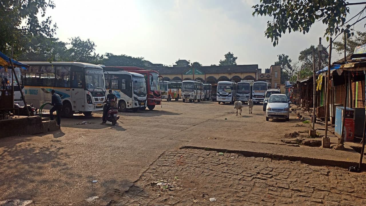 झारखंड में नक्सली बंदी का पहला दिन, गुमला में बॉक्साइट उत्खनन ठप, नहीं चली लंबी दूरी की गाड़ियां