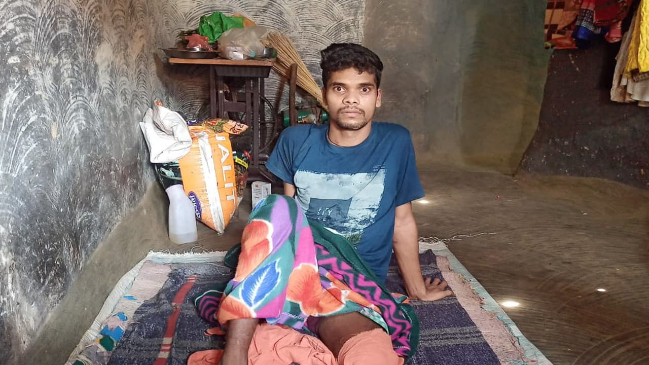 नक्सलियों के बिछाये IED ब्लास्ट में बेकसूर हो रहे शिकार, 11 महीने में 5 ग्रामीण समेत पशुओं की गयी जान