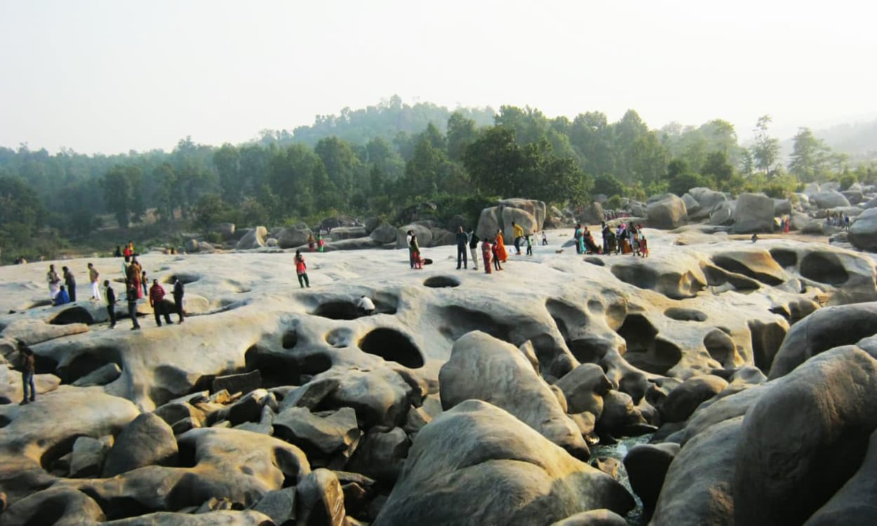 Makar Sankranti 2021 : मकर संक्रांति में गुमला के नागफेनी और हीरादह में नहीं लगेगा मेला, नदी में डुबकी लगायेंगे श्रद्धालु