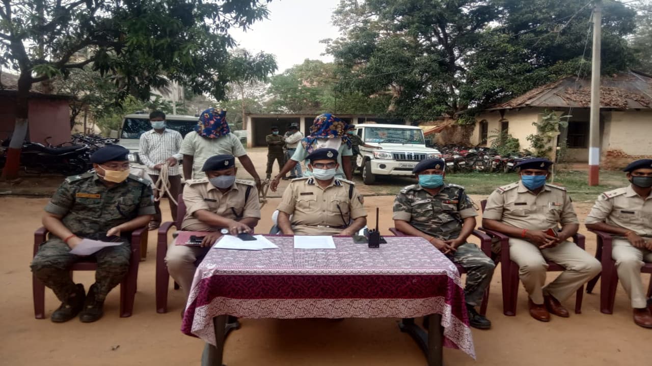 Jharkhand Crime News : बिशुनपुर से TPC के दो हार्डकोर नक्सली गिरफ्तार, हत्या और रंगदारी का है आरोपी