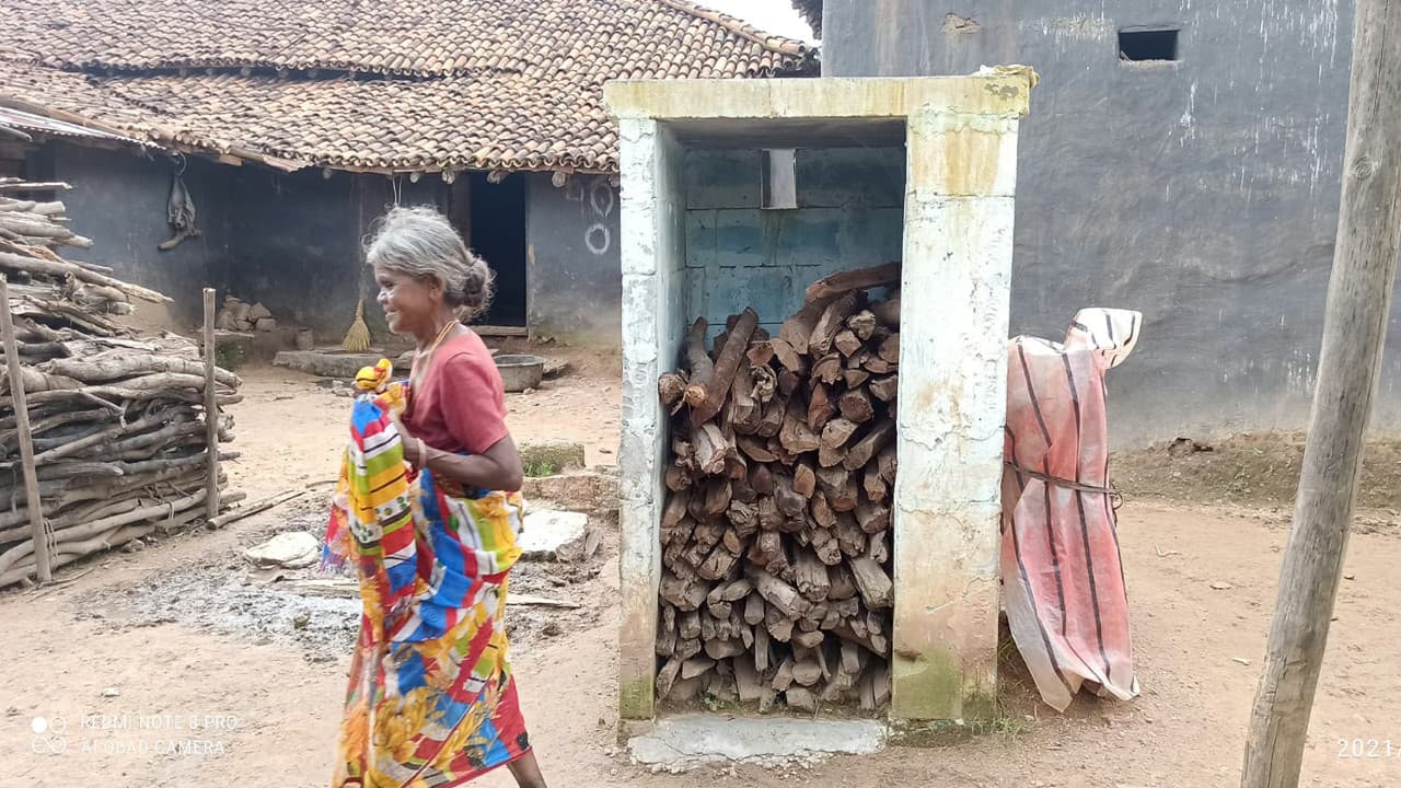 World Toilet Day 2021: गुमला जिला अब तक नहीं हुआ ODF, 50% आबादी ही करते शौचालय का उपयोग