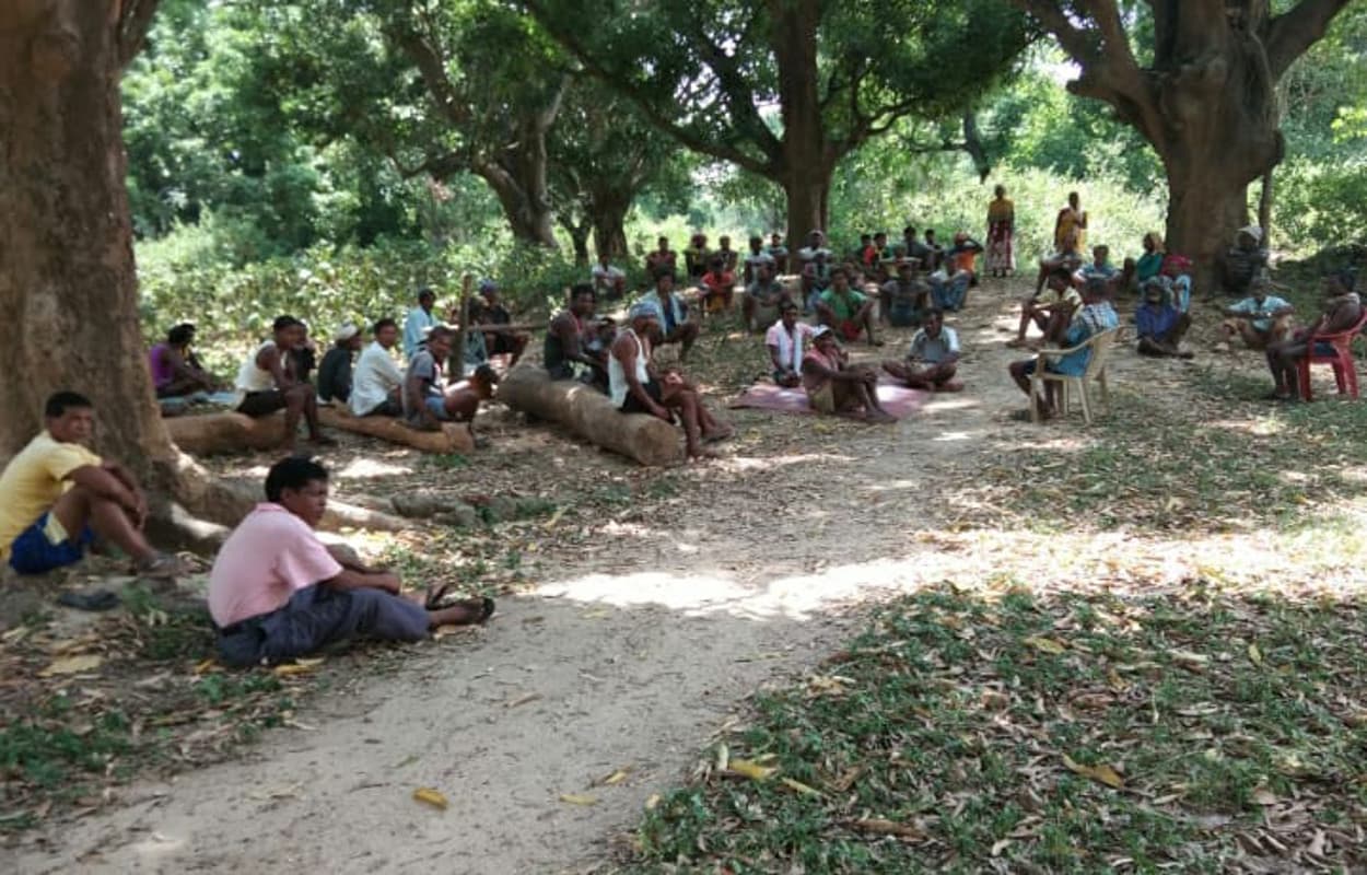 इनसे सीखिए : कोरोना से बचने के लिए ग्रामीणों ने बनाये नियम, दंड का भी है प्रावधान