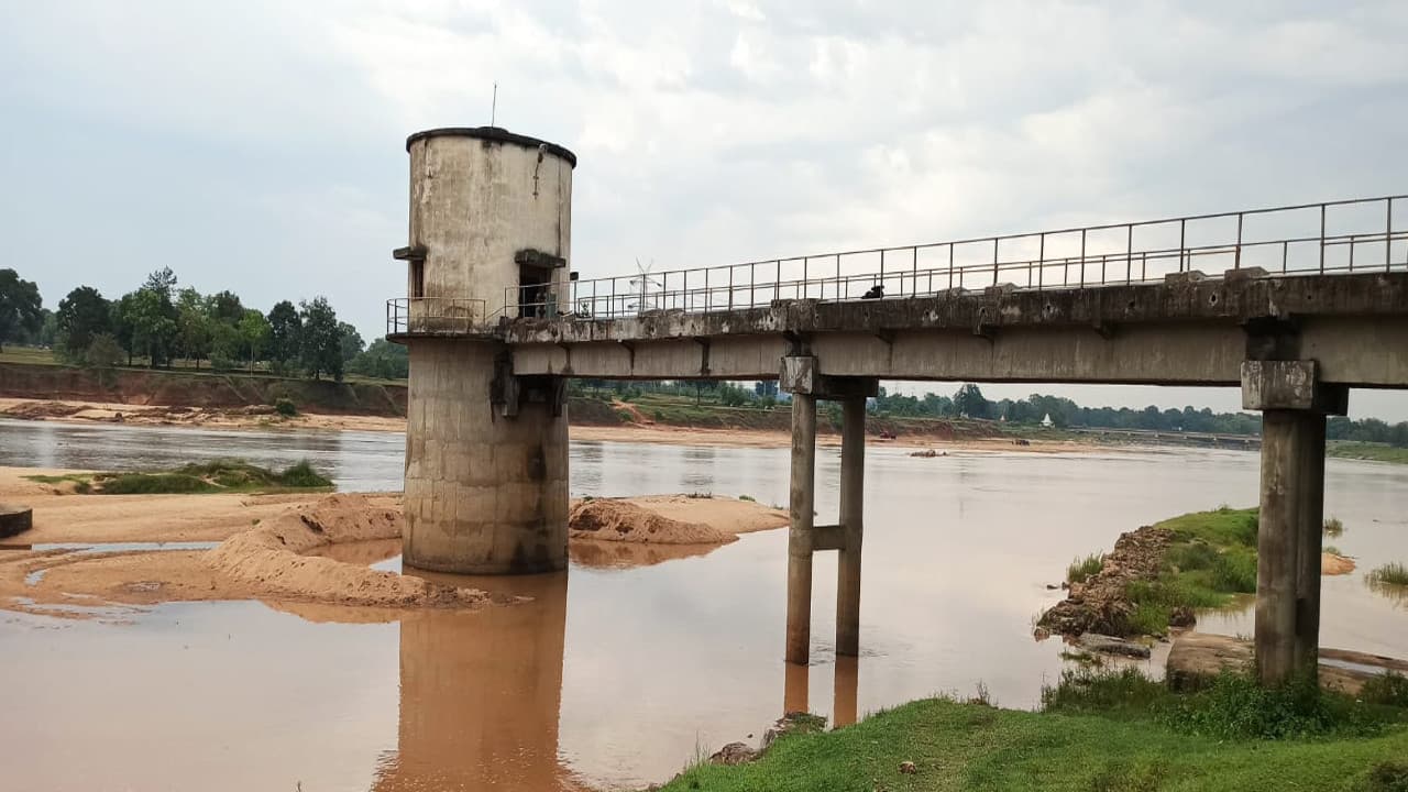 गुमला शहर में दो दिन से पानी सप्लाई बंद, लोगों को अभी और 2 दिन करना होगा इंतजार, जानें क्या है कारण