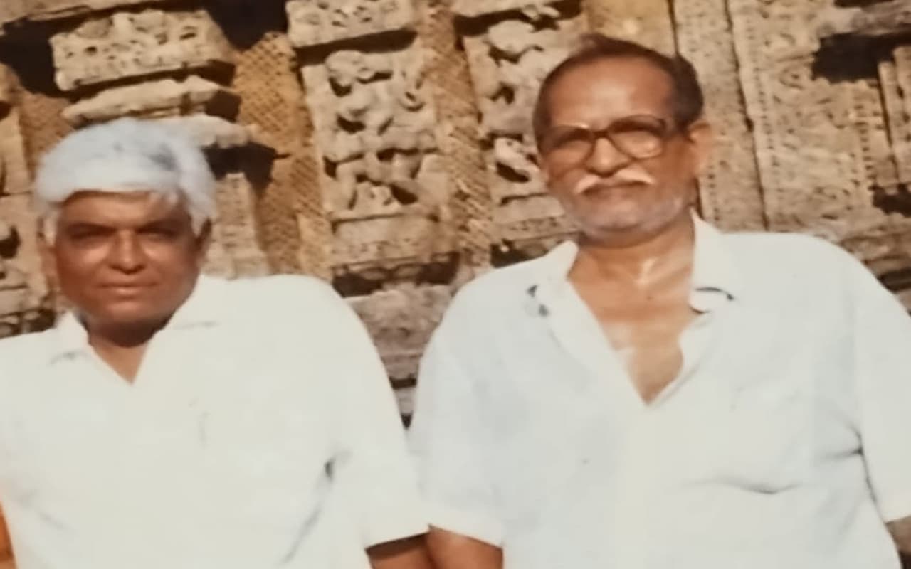 फ्रेंडशिप डे : बिंदेश्वरी दूबे व रामाधर सिंह समेत बेरमो में इन लोगों की दोस्ती की आज भी दी जाती है मिसाल फ्रेंडशिप डे : बिंदेश्वरी दूबे व रामाधर सिंह समेत बेरमो में इन लोगों की दोस्ती की आज भी दी जाती है मिसाल