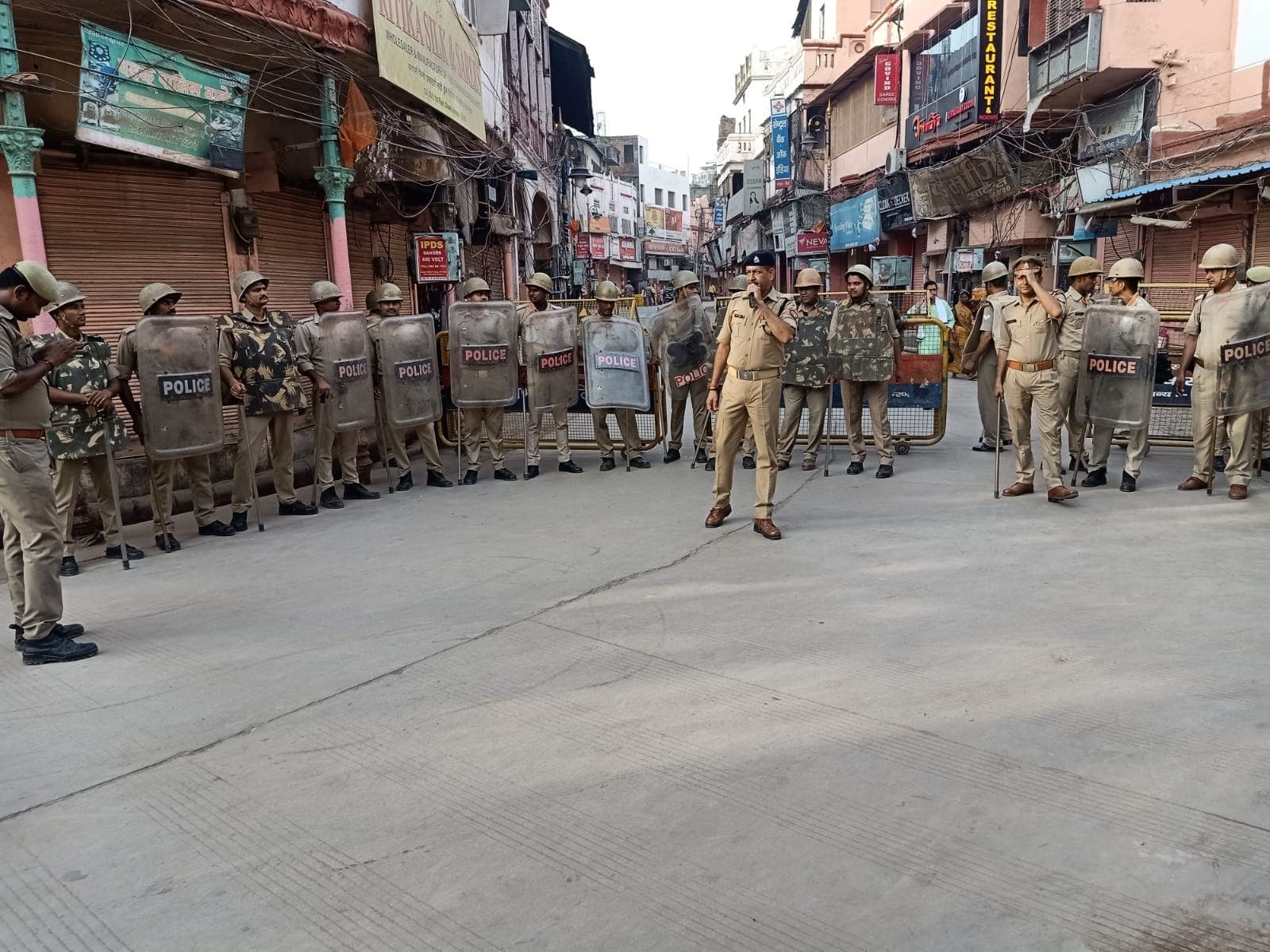 Varanasi: ज्ञानवापी मस्जिद में दूसरे दिन पूरा हुआ सर्वे, गुंबदों और दीवारों की हुई वीडियोग्राफी
